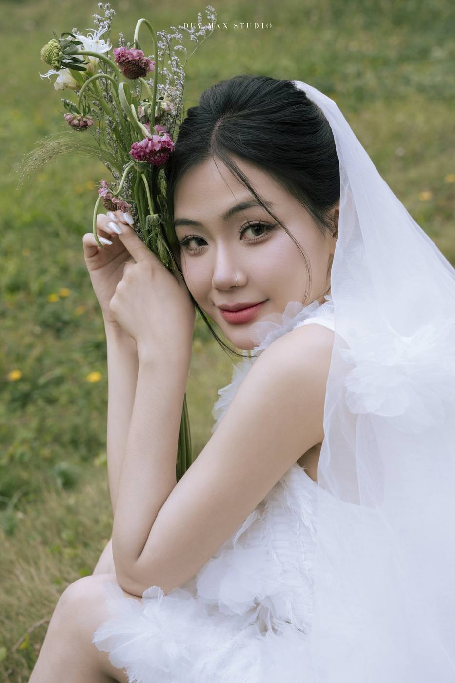 Green Days — bãi cỏ hoa dại — Duy Max Studio, trang 2