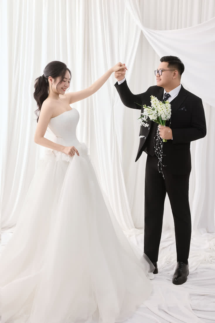 Rèm trắng cổ điển — Duy Max Studio