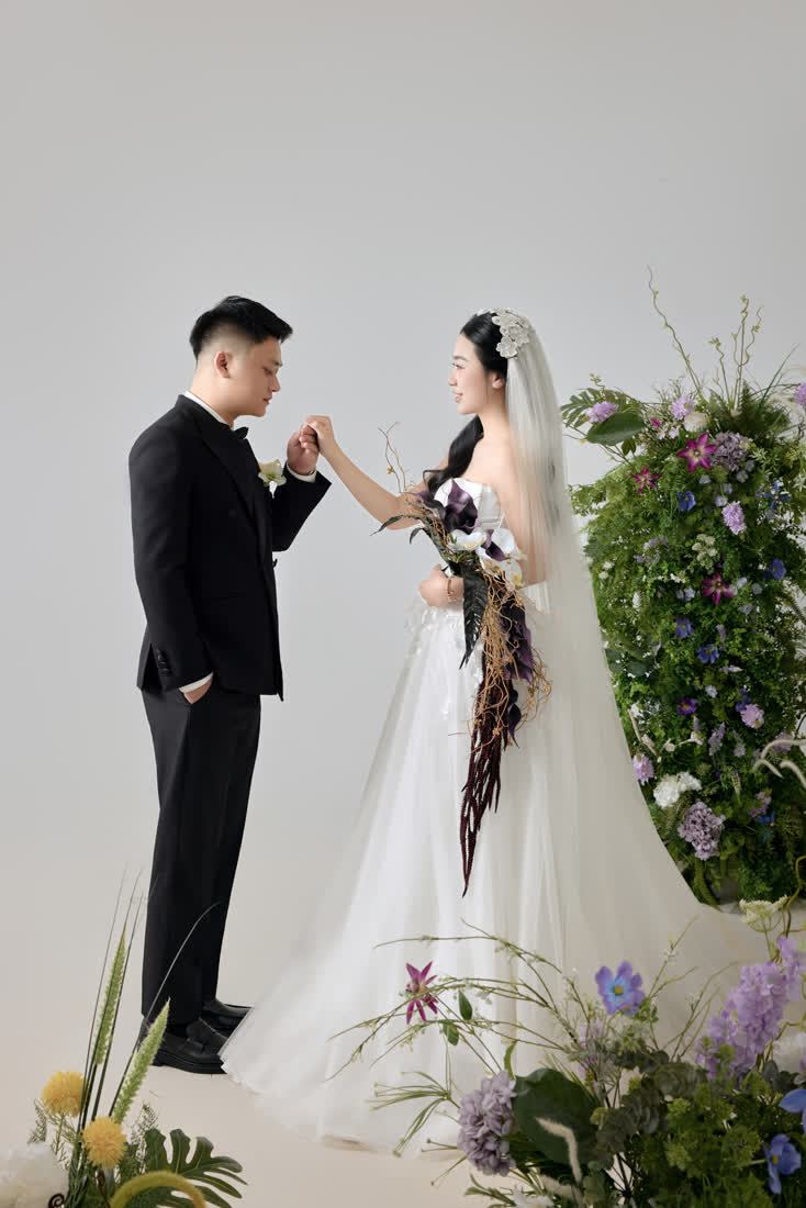 Phông xám hoa tươi — Duy Max Studio