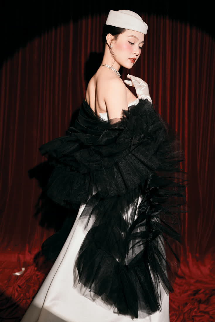 Váy đen thời trang — Duy Max Studio