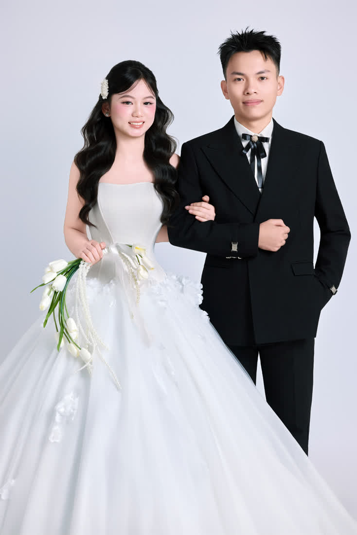 Phông trơn tối giản — Duy Max Studio
