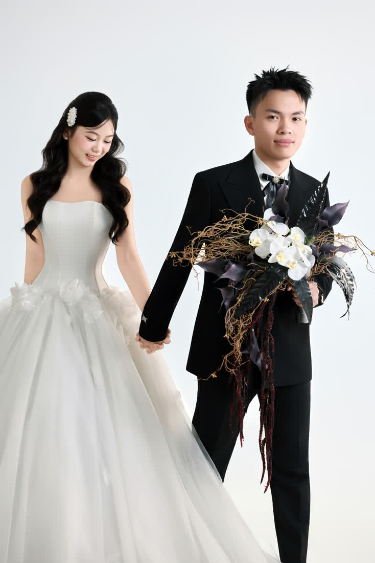Phông trơn tối giản — Duy Max Studio