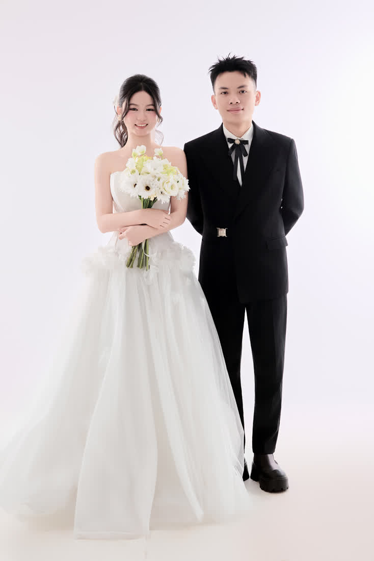 Phông trơn tối giản — Duy Max Studio