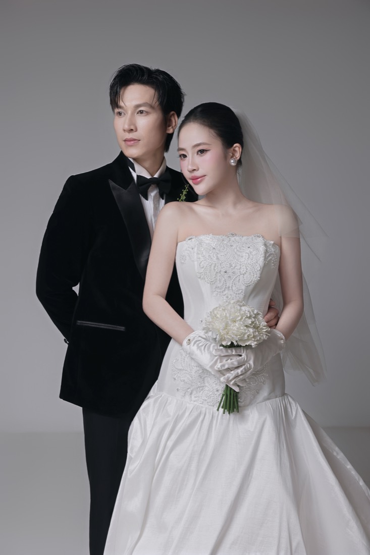Lễ đường trắng xám — Duy Max Studio