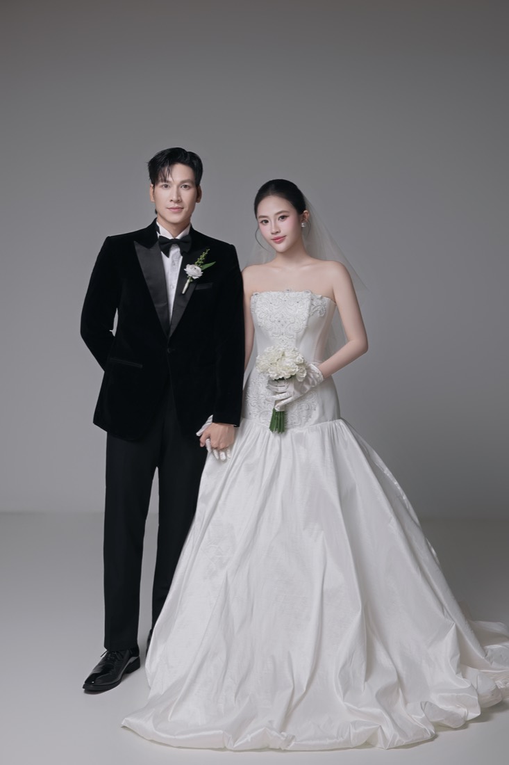 Lễ đường trắng xám — Duy Max Studio