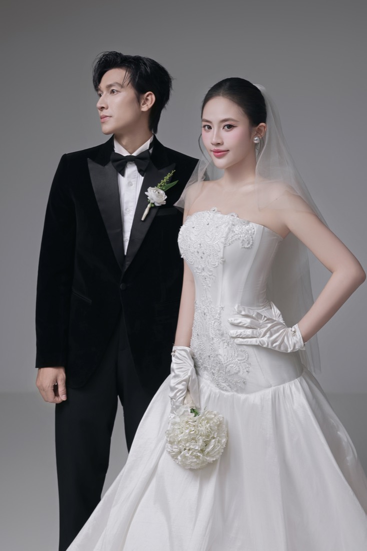 Lễ đường trắng xám — Duy Max Studio