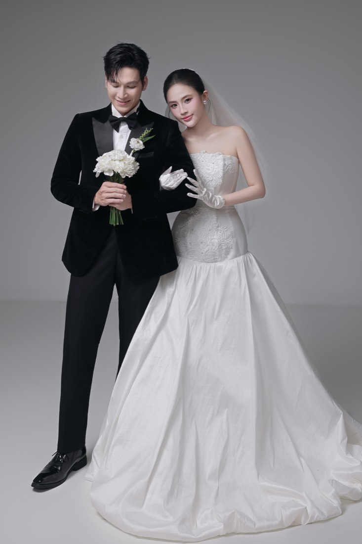 Lễ đường trắng xám — Duy Max Studio