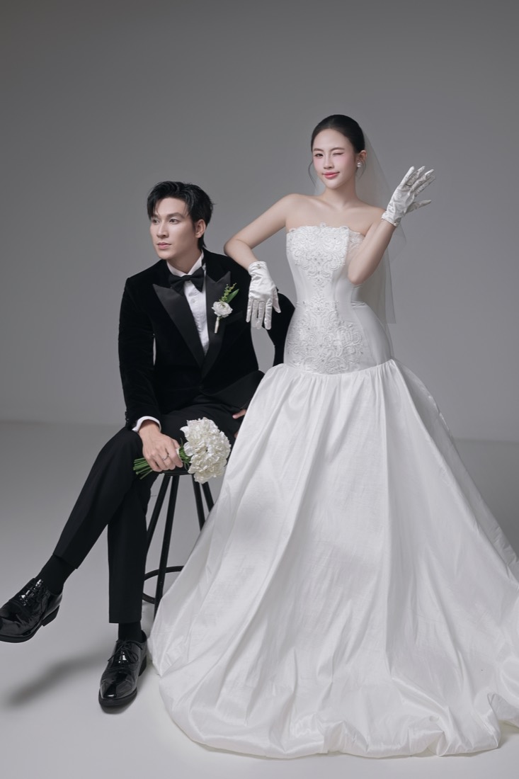 Lễ đường trắng xám — Duy Max Studio