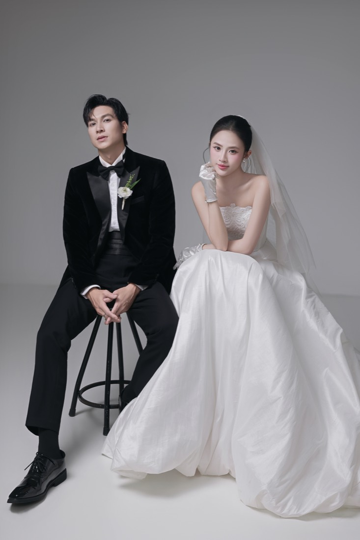 Lễ đường trắng xám — Duy Max Studio