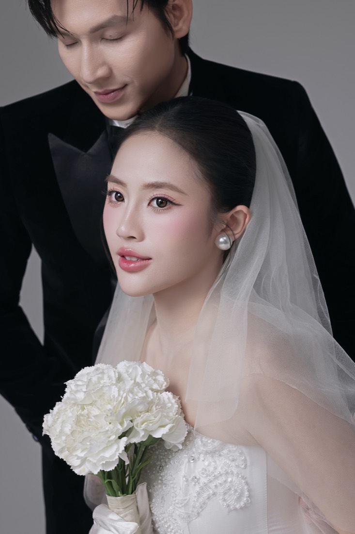 Lễ đường trắng xám — Duy Max Studio