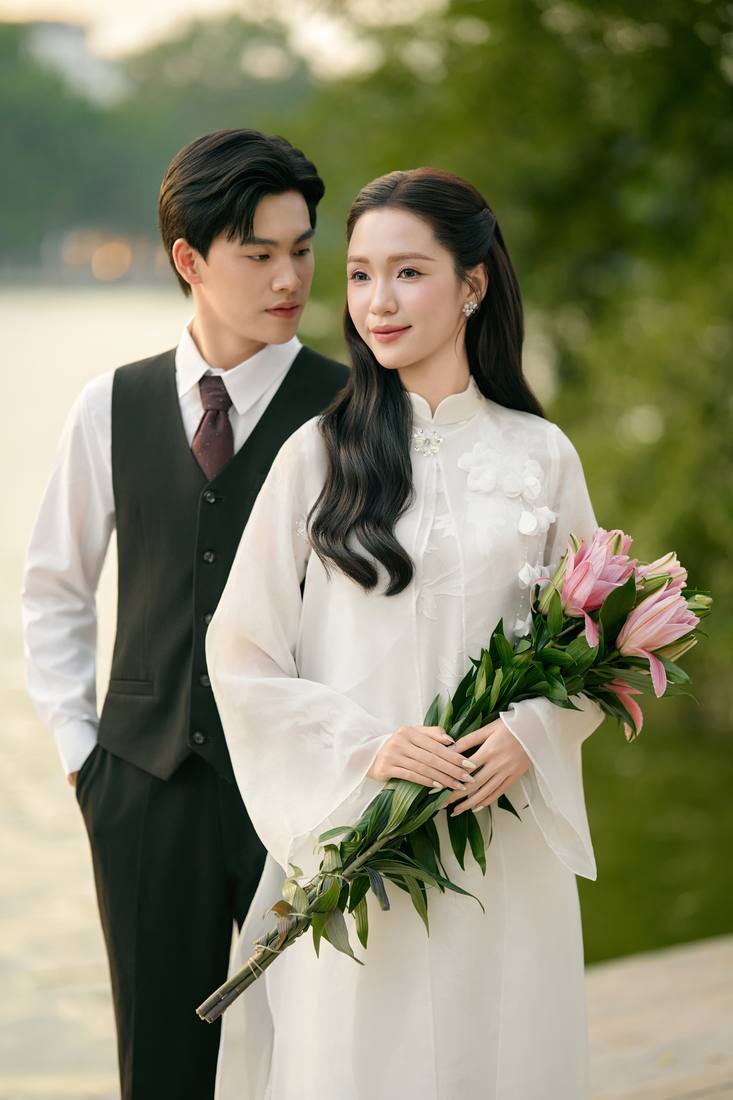 Hồ Gươm · áo dài trắng — Duy Max Studio