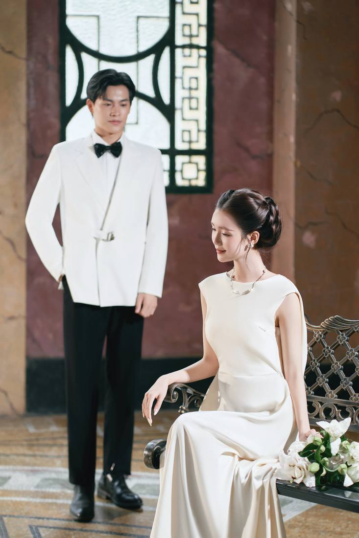 Biệt thự Pháp cổ · váy lụa — Duy Max Studio