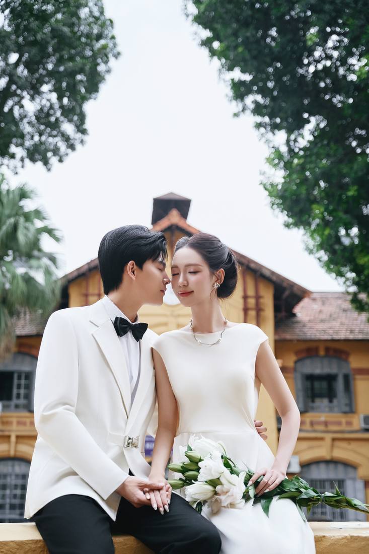 Biệt thự Pháp cổ · váy lụa — Duy Max Studio