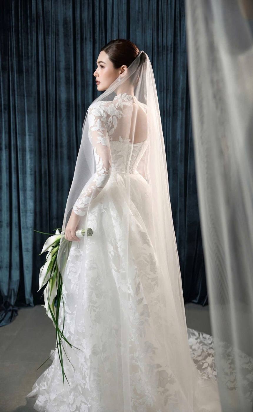 Calla Lace — ren cổ cao, đuôi cá — Duy Max Studio, trang 9