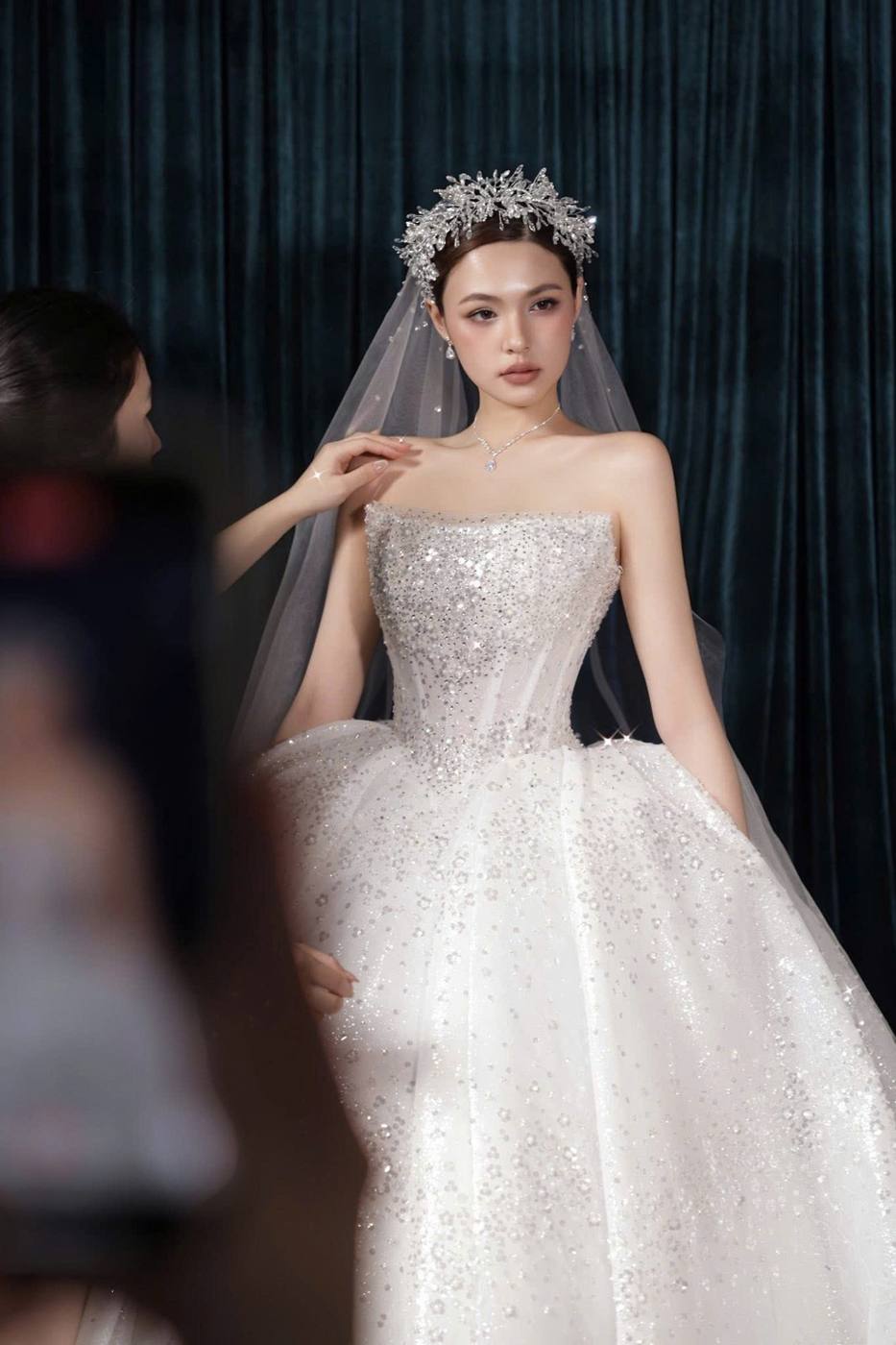 Crystal Crown — đính kết dày, vương miện pha lê — Duy Max Studio, trang 8